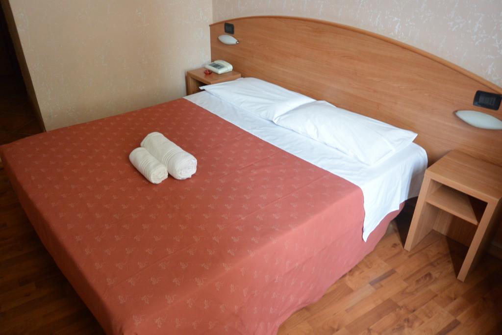 Hotel Nuovo Milan Ruang foto